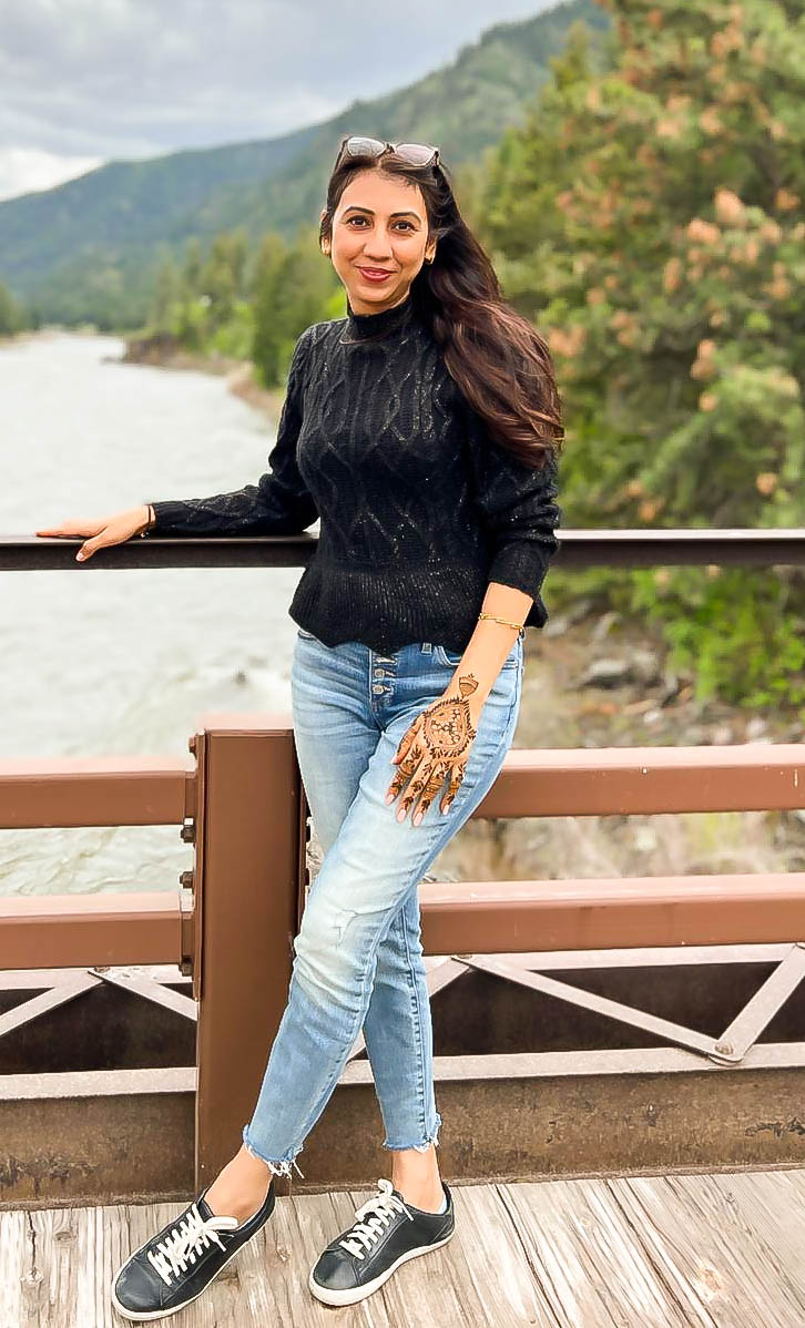 Nisha Sharma, live artist based in Edison, New Jersey